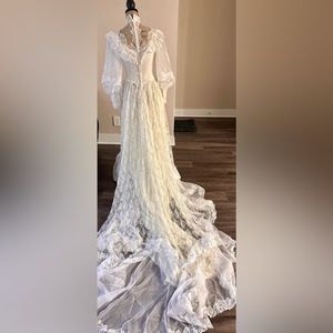 Vintage Wedding Dress Size medium